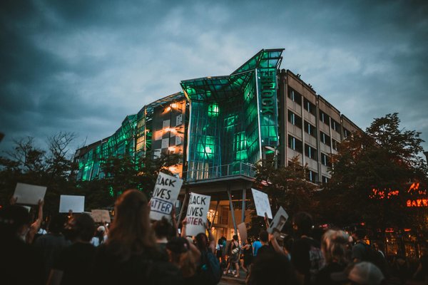 Préparer sa journée à la Biennale de Lyon : Conseils et astuces